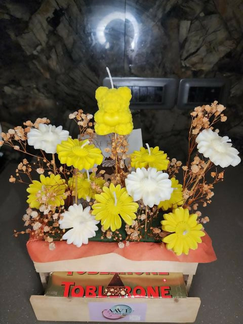 0044 Sunny Meadow Teddy & Floral Candle Crate