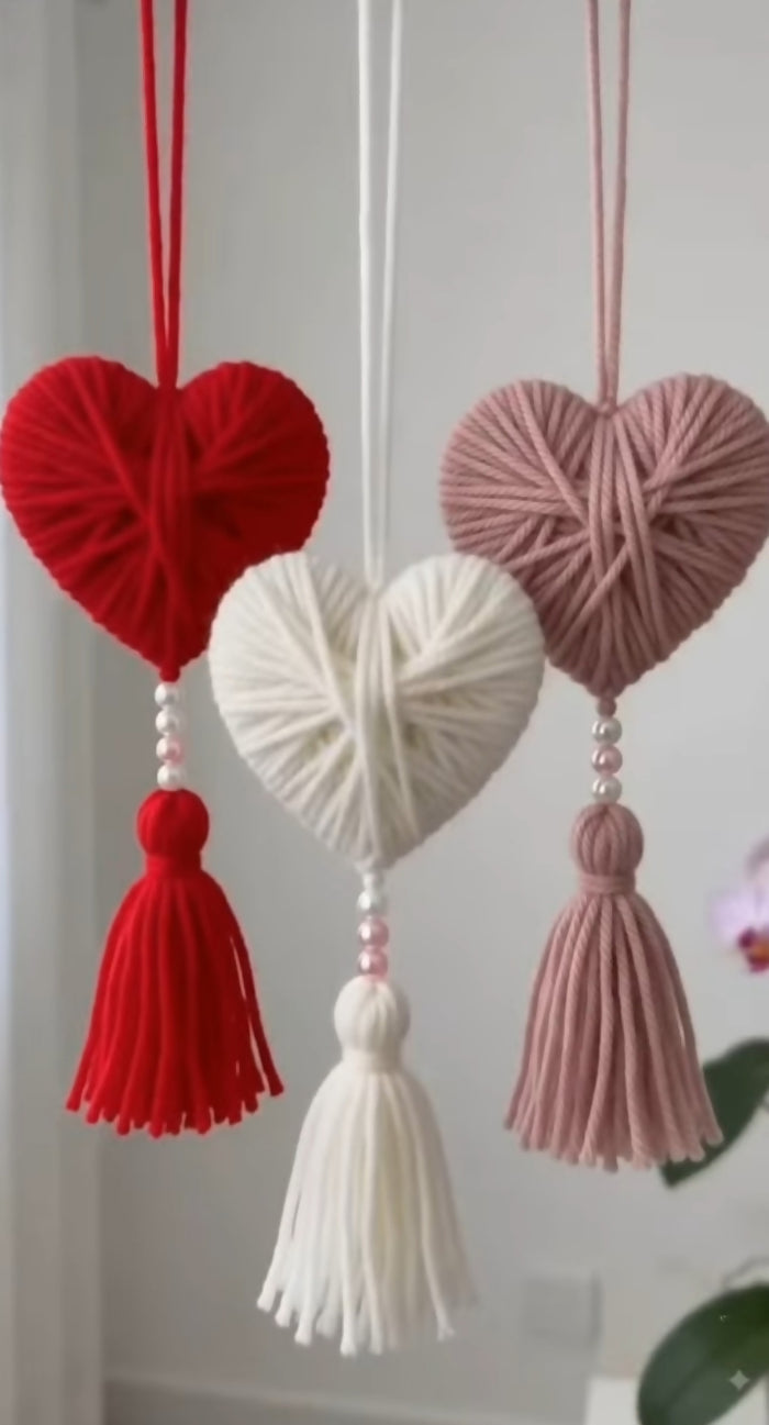 0059 Heart Wall Hanging with Tasse
